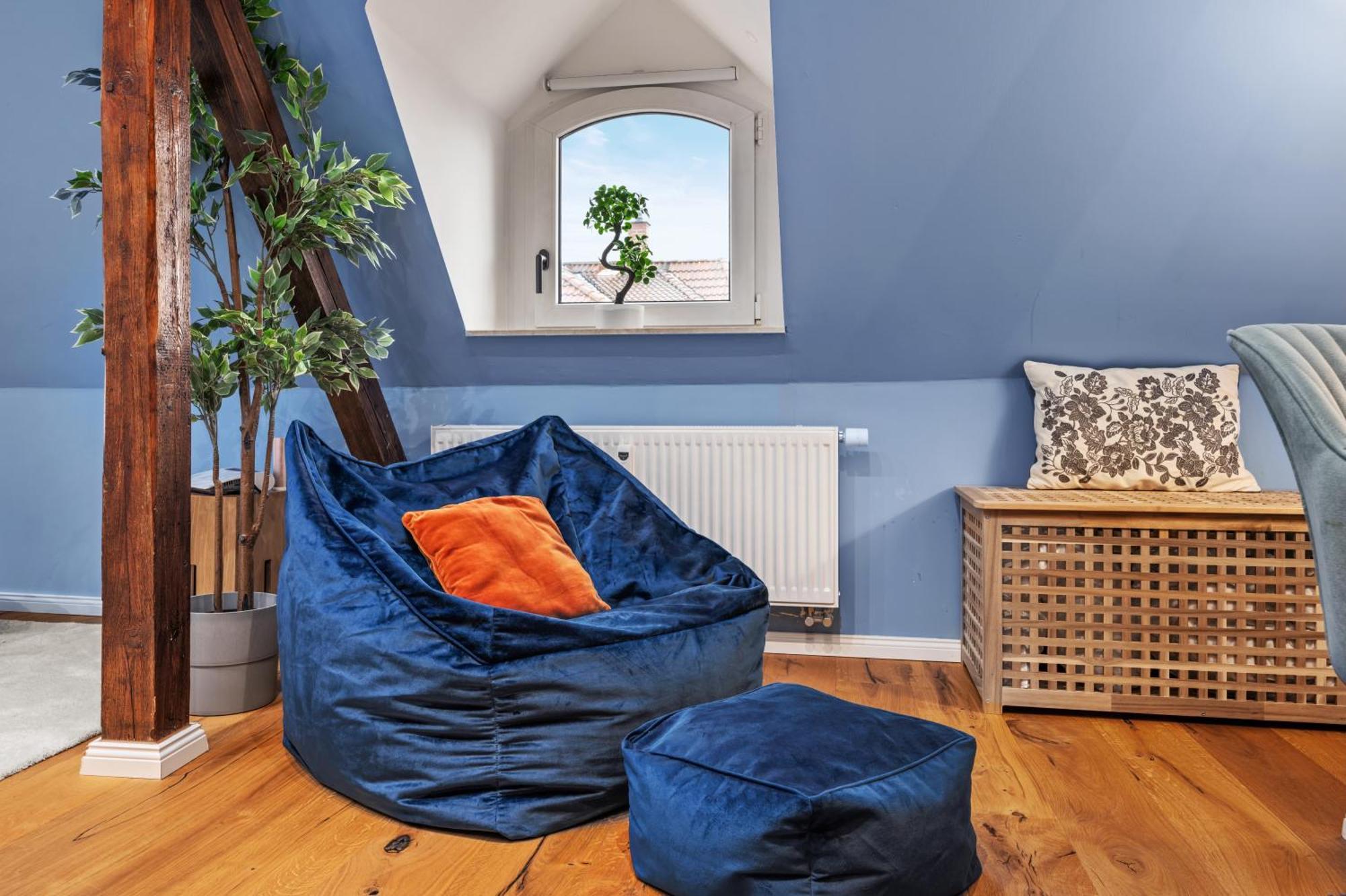 Edler Wohnraum Modernes Vorstadtstudio Mit Emma-Bett, Garten & Kaffeevollautomat Zwickau Zewnętrze zdjęcie